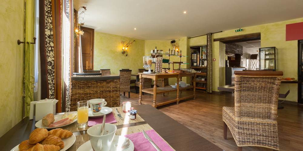 Salle de petit déjeuner Relais de Vellinus Hôtel Beaulieu sur Dordogne