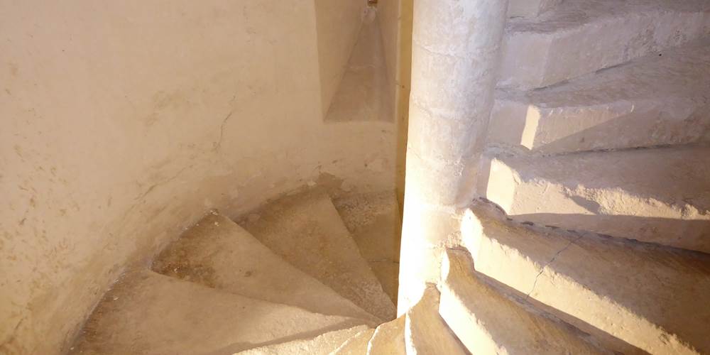 Accès à la suite médiévale