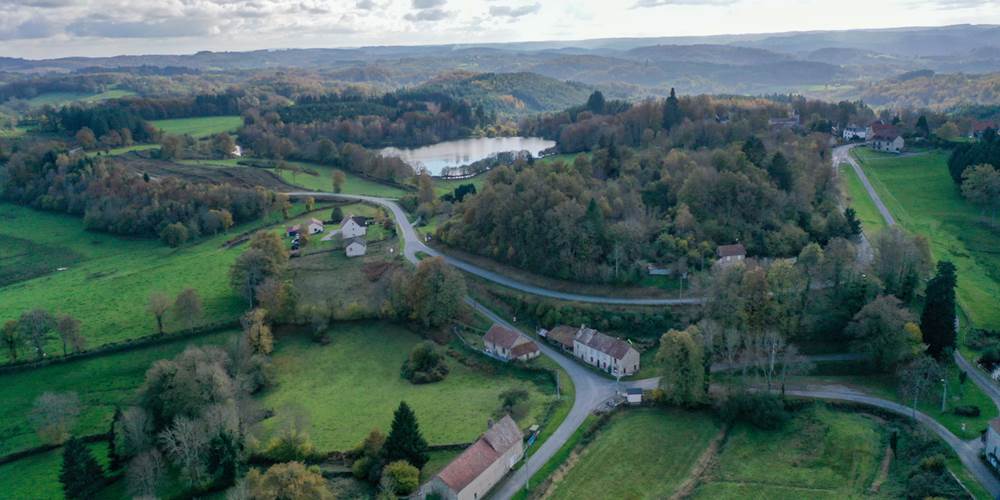 Gite la belle du clocher St pardoux d'arnet proche Crocq Terra Aventura