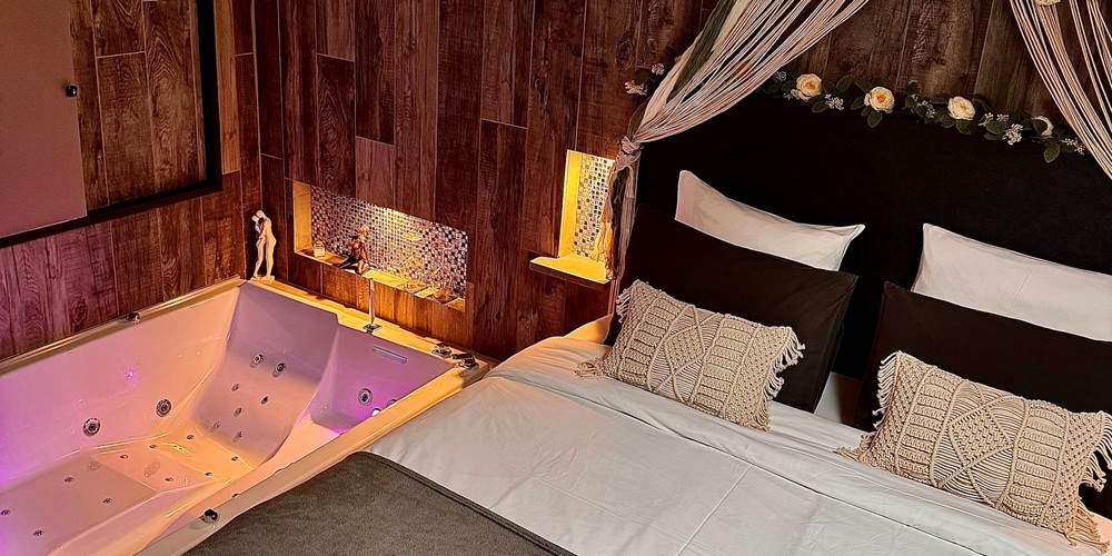 jacuzzi dans la chambre