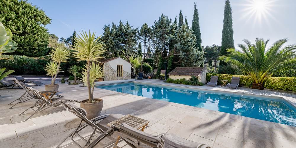 Piscine chauffée La Bastide de Font-Clarette