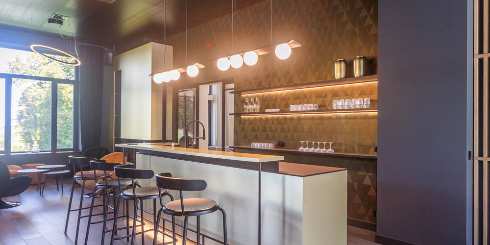 Rez Salon lounge bar 4