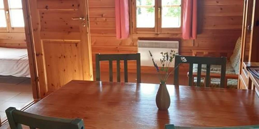Village de Gîtes LES CHALETS DE GRAZIMIS - vacances dans le Gers - 29 interieur chalet