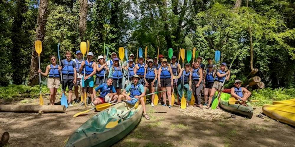 Canoe-kayak-Vallon-pont-arc-evg-evjf-team-groupes-ardeche-alain-bateaux