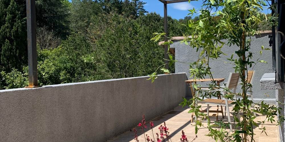 L'AUBERGE DU RANC : la terrasse de la chambre Ficelle