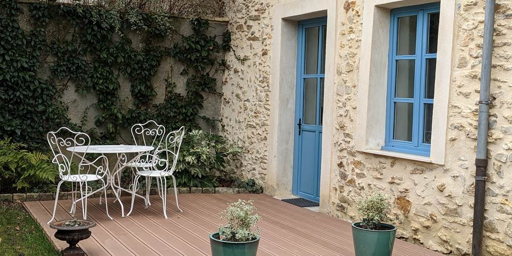 Meublé de tourisme - la terrasse privative - La Drouette