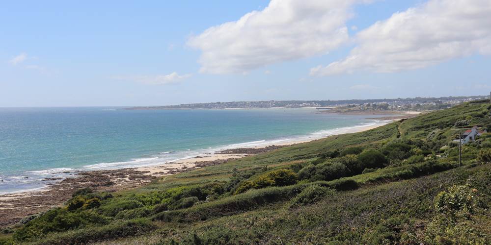 les vastes espaces naturels de Plouhinec sur la Baie d'Audierne