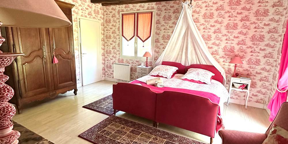 la suite parentale Pivoine et sa salle de bain attenante