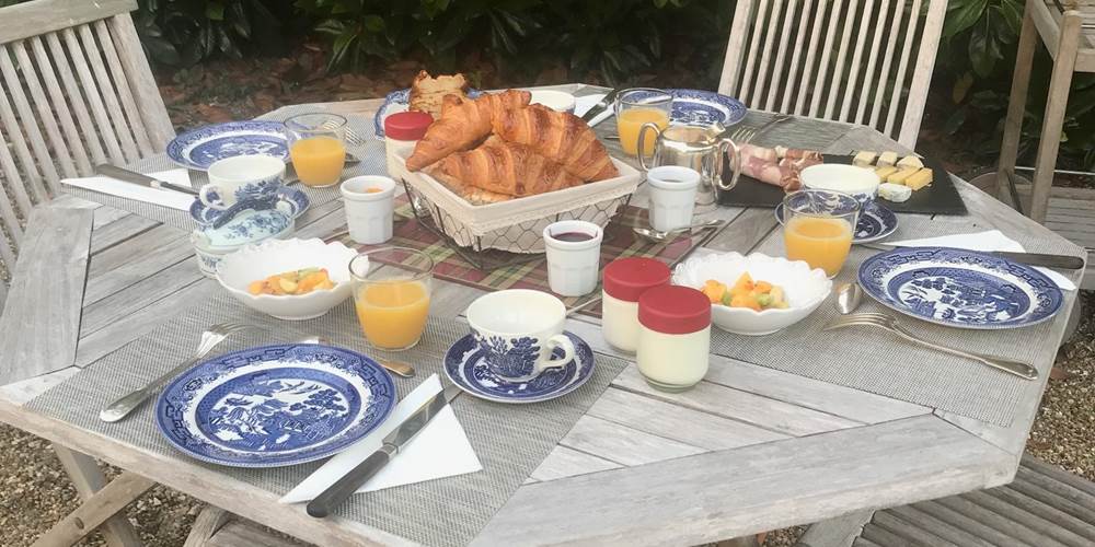 Petit déjeuner à l'ombre du Magnolia