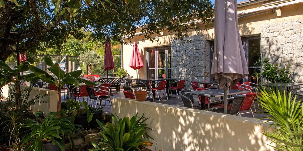 Terrasse, hôtel Ardeche, Persedes, Aubenas, Vallon pont d'arc