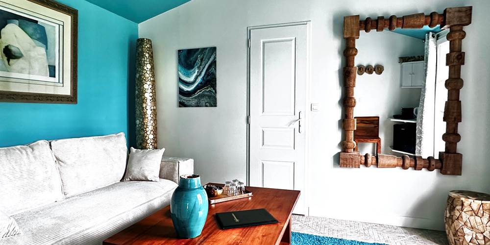 salon chambre bleue 1.