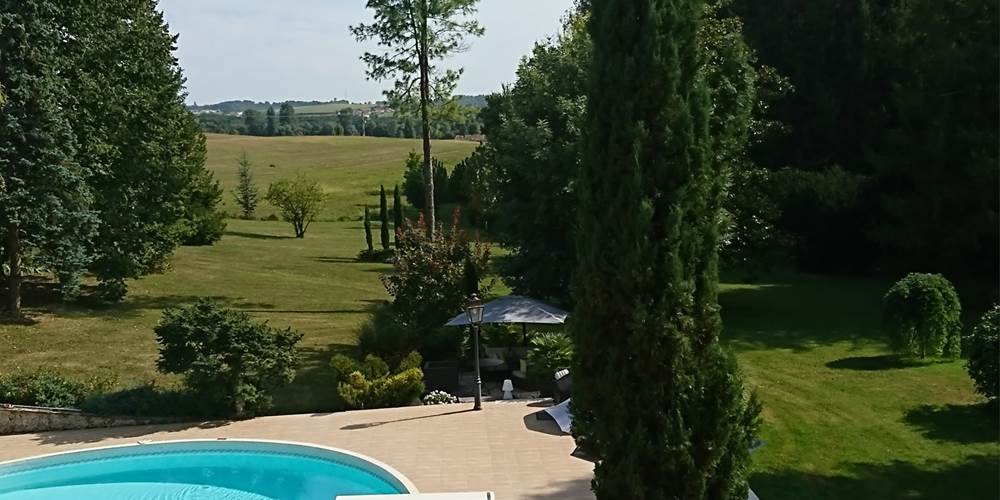 la piscine vue de La Tour