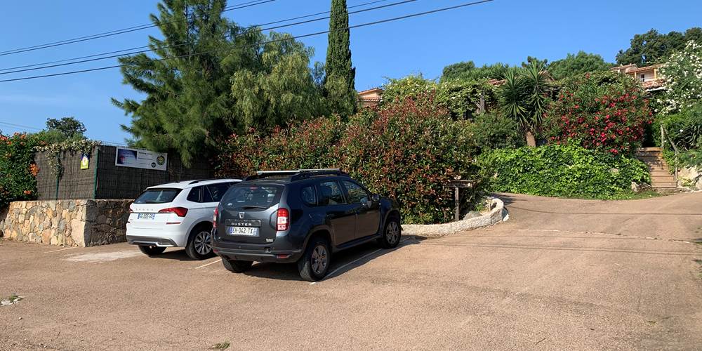 Parking gratuit, 1 pour chaque chambre