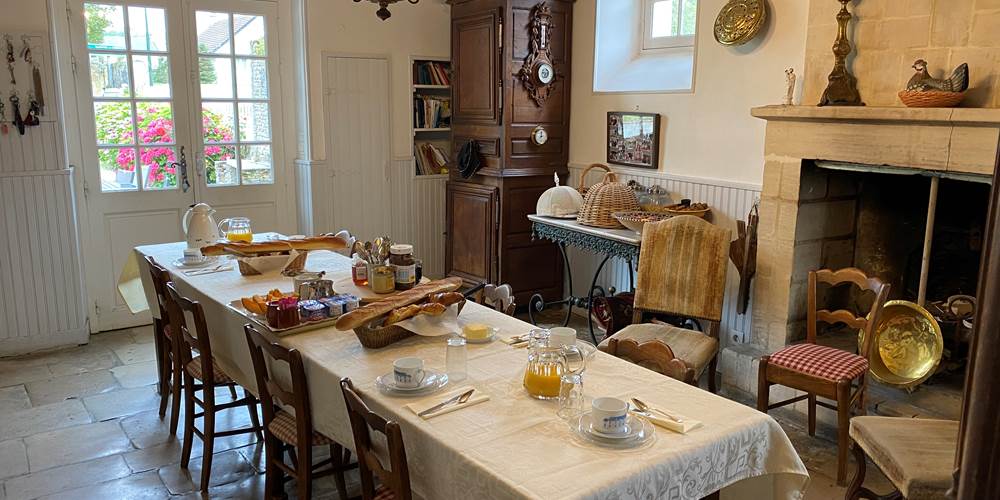 Petit déjeuner dans la salle à manger