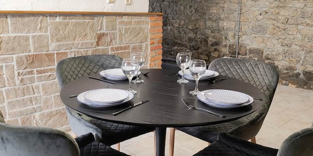 Table de la cuisine.