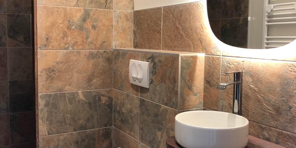 salle de bain chambre verte