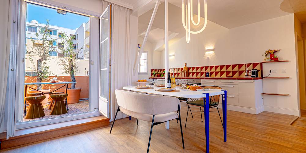 Vers la terrasse Est.