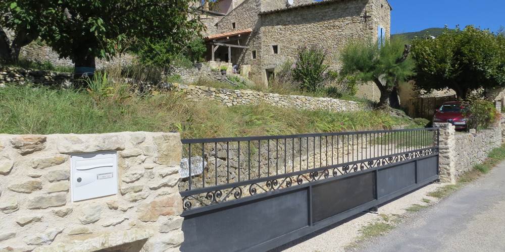Le Mas des Restanques : entrée principale