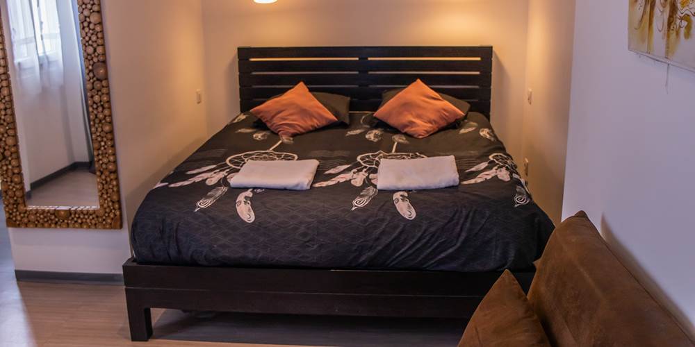 Chambre 1 Lit et canape´