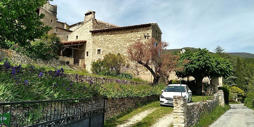 Le Mas des restanques : entrée principale