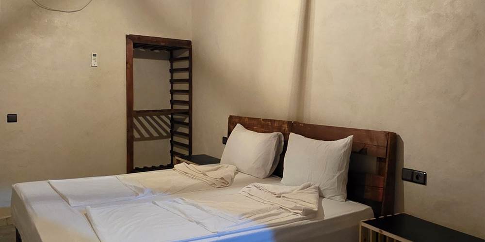 Authentic Double Room with Wooden Ceiling – Camping Hotel Amerdoul, Icht Tata