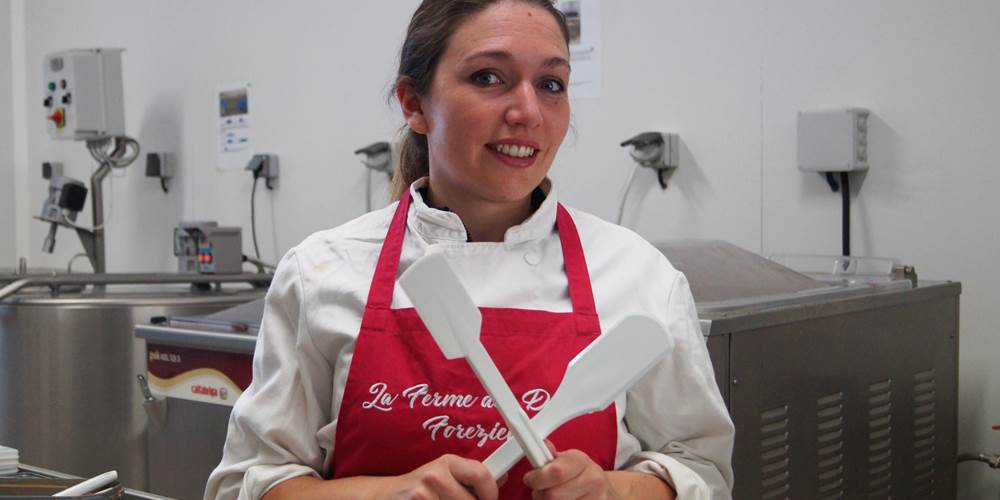 Julie_-_Ferme_des_delices-Anne-Sophie_CHARBONNIER___OT_Forez-Est-34353