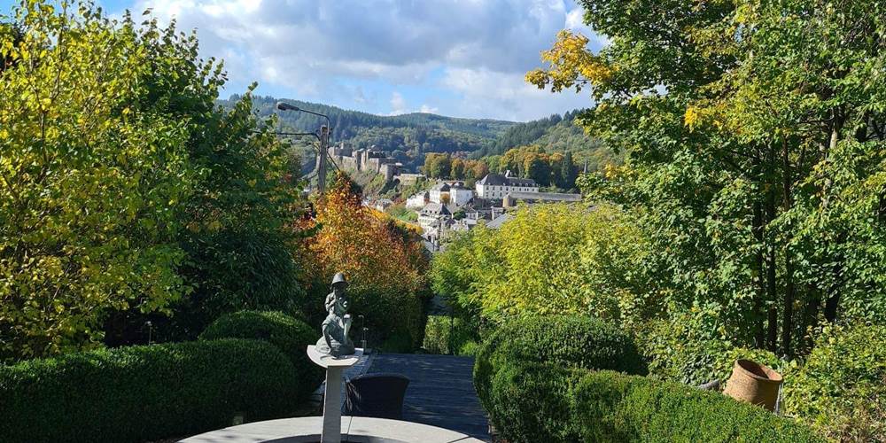 Les jardins du restaurant La Ferronnière
