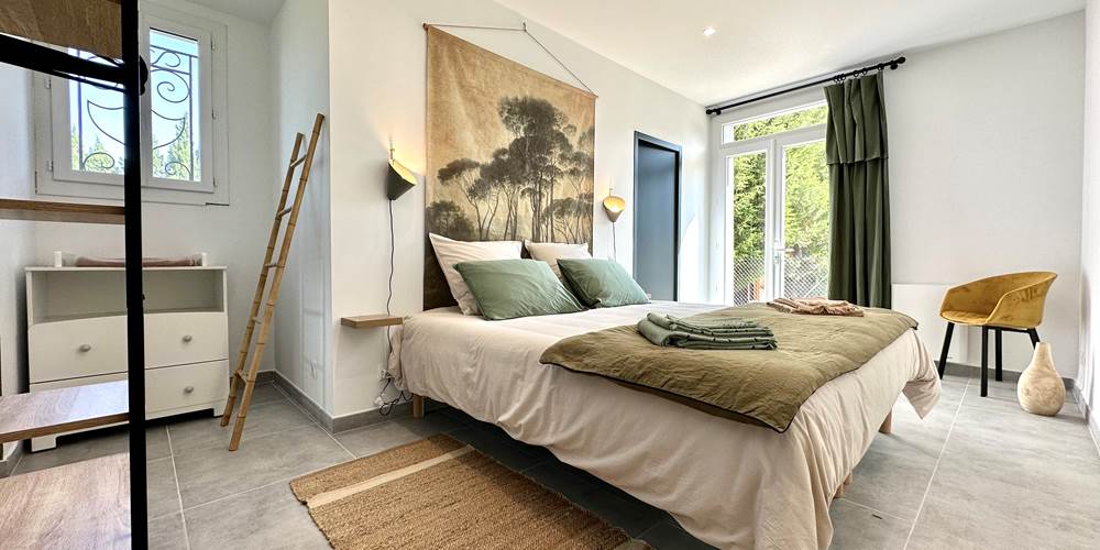 CHAMBRE 6