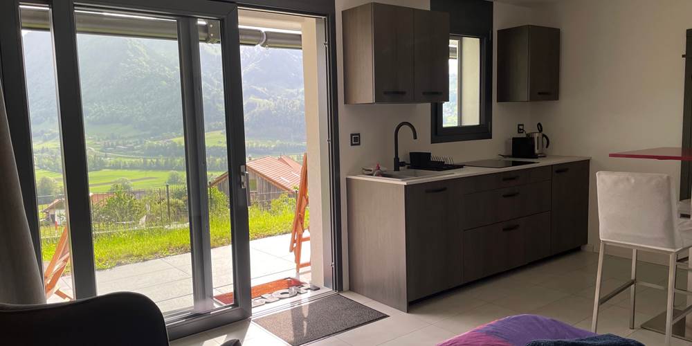 studio-chaleureux-montagne-gruyere-couple-weekend-romantique-suisse