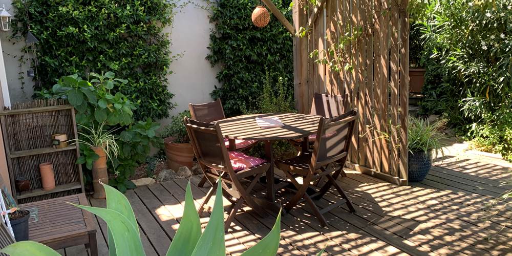 La terrasse de la chambre "JASMIN"