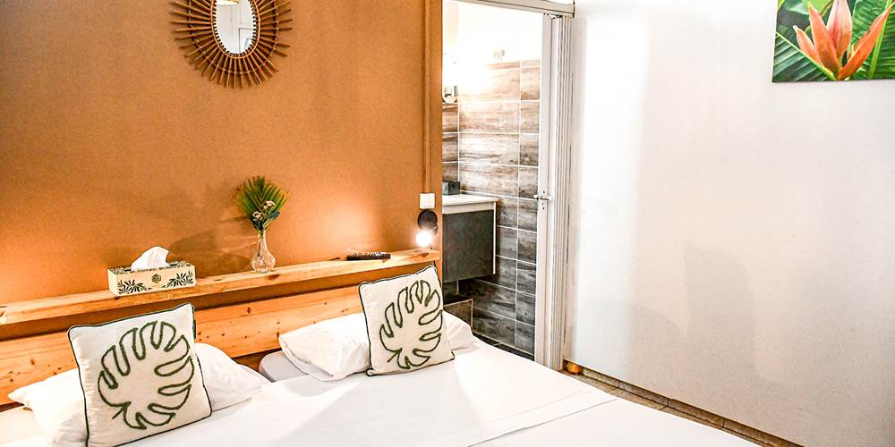 TWIN OASIS HOTEL DESIRADE