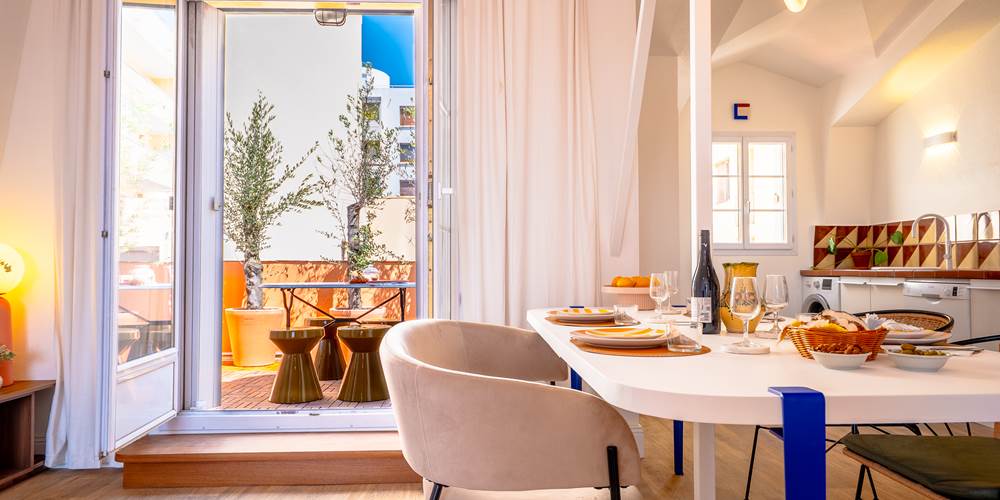 Le repas, dehors ou dedans ? A vous de choisir !