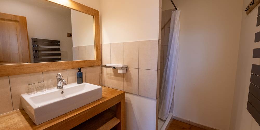 LE CHÂTEAU - étage - salle d'eau Chambre SUC