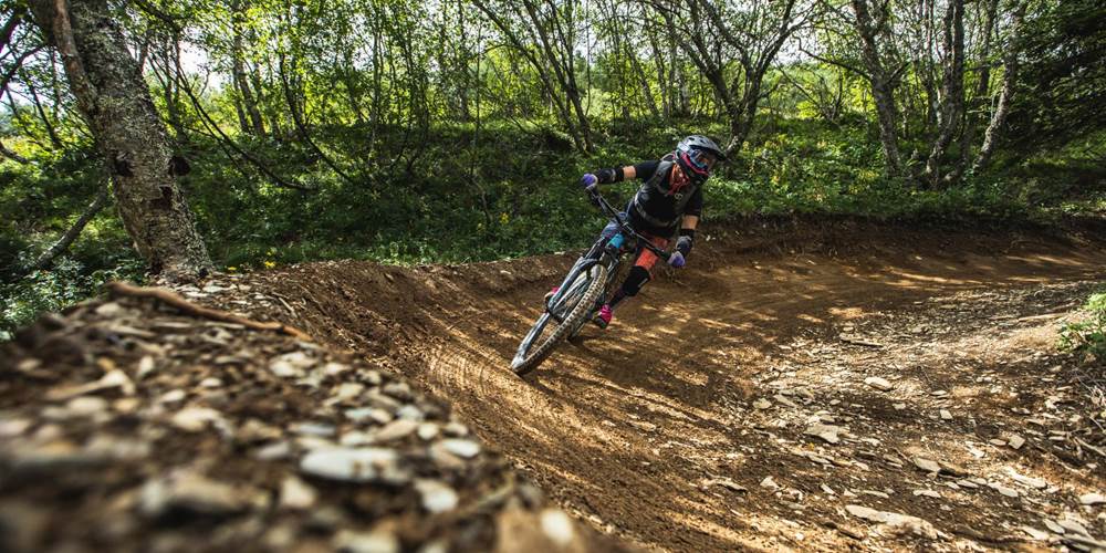 Sur la piste Bleue du BikePark