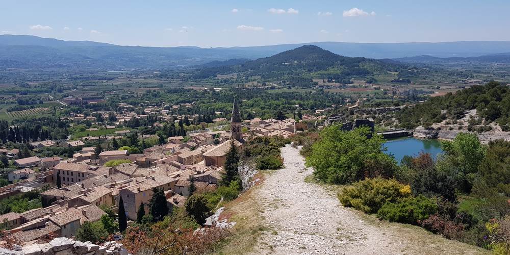 Hauteurs du village de St Saturnin les Apt
