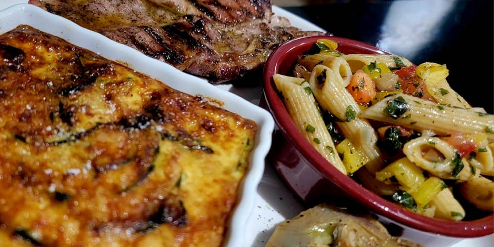 Gastronomie corse au Domaine Cardu : spécialités locales servies à la table d'hôtes.