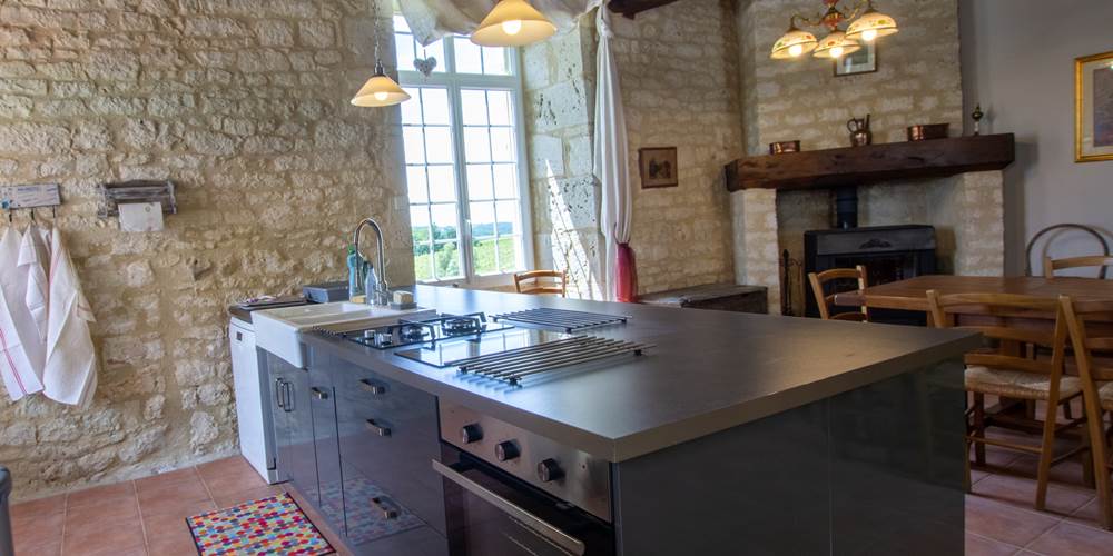 salle à vivre et cuisine