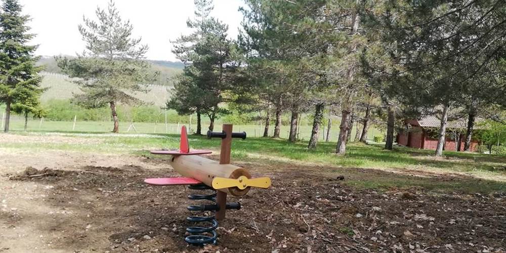 Village de Gîtes LES CHALETS DE GRAZIMIS - vacances dans le Gers - 50 aire de jeux enfants