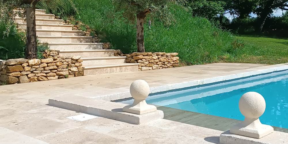 Les Volets Verts - la piscine (2)