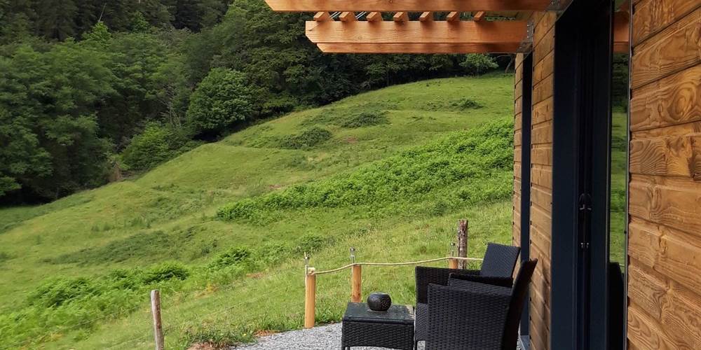 Hameau Les 3 châtaignes, chalet ruisseau