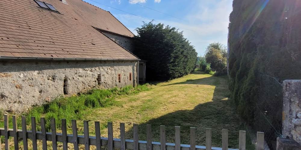vue sur l'arrière de la bâtisse 