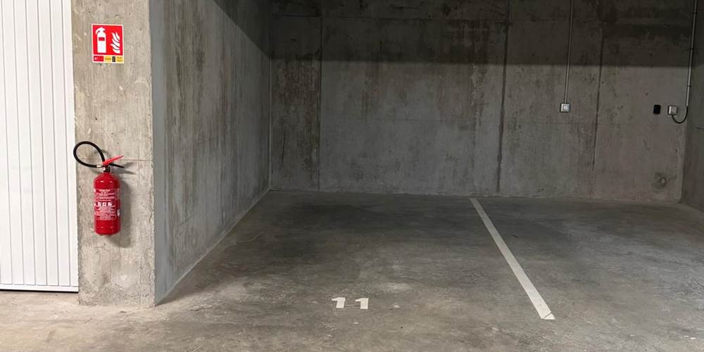 PARKING COUVERT SS