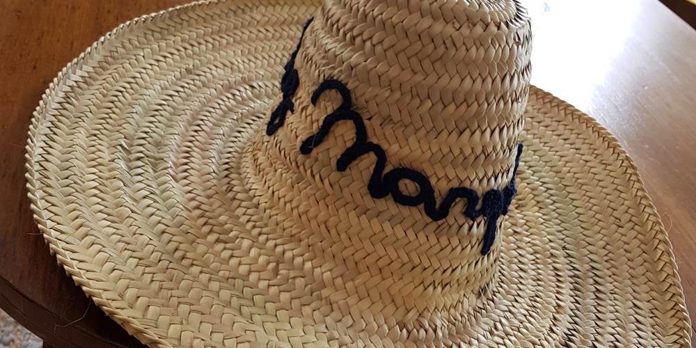 chapeau