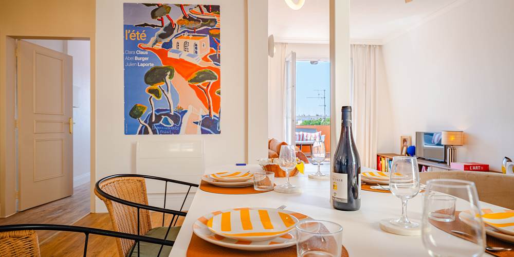 Un intérieur aux couleurs du Sud où chaque détail a été pensé pour votre confort.