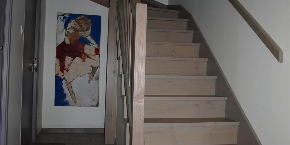 Appart face au mail, escalier