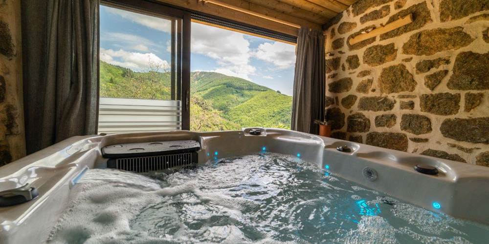 07-la calade-jacuzzi
