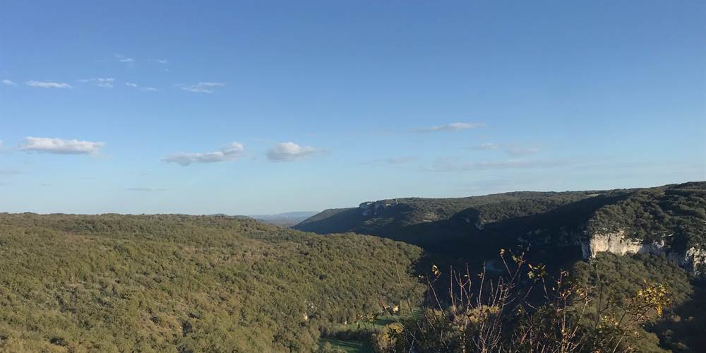Bergerie en bord d'Aveyron