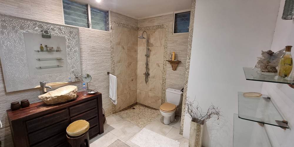 salle de bain, chambre papillon
