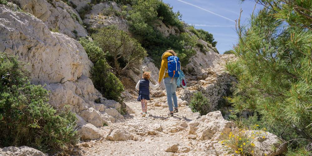 Randonnée en famille dans les Calanques
