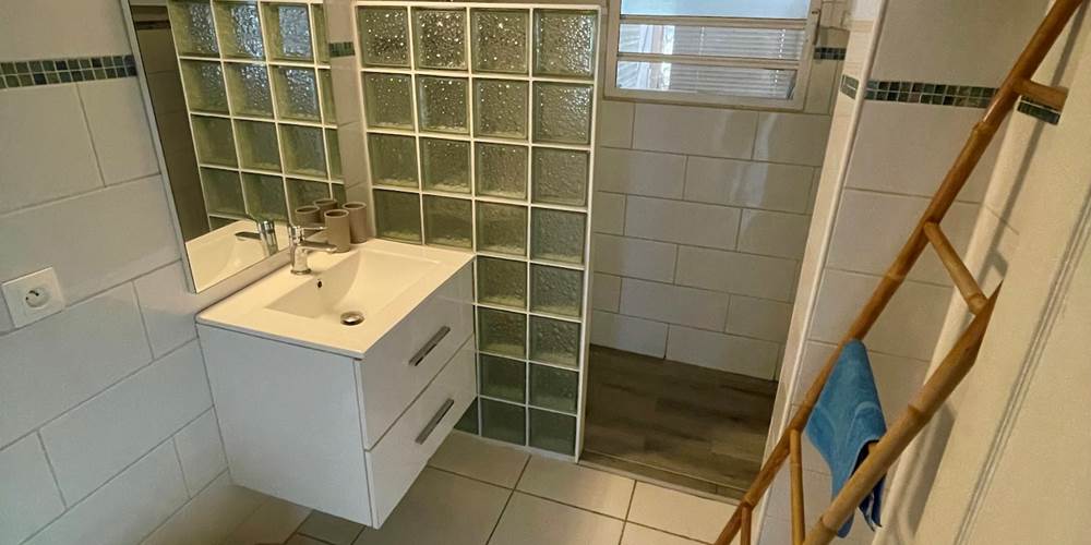 Salle de bain indépendante